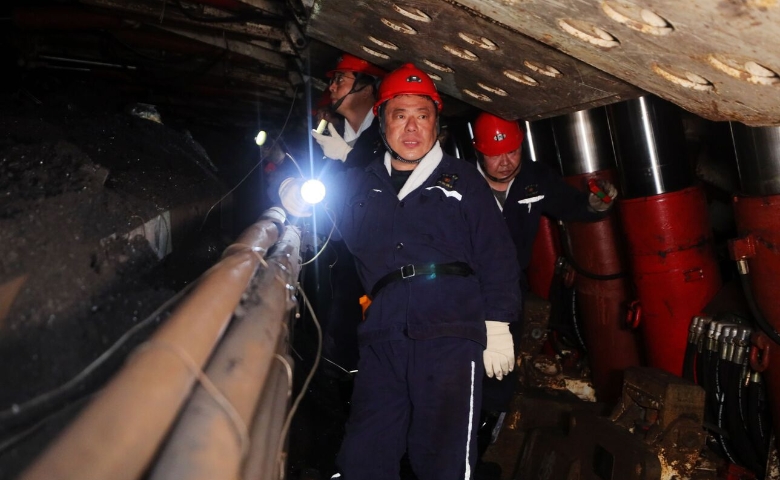 坚持稳中求进 筑牢生产根基